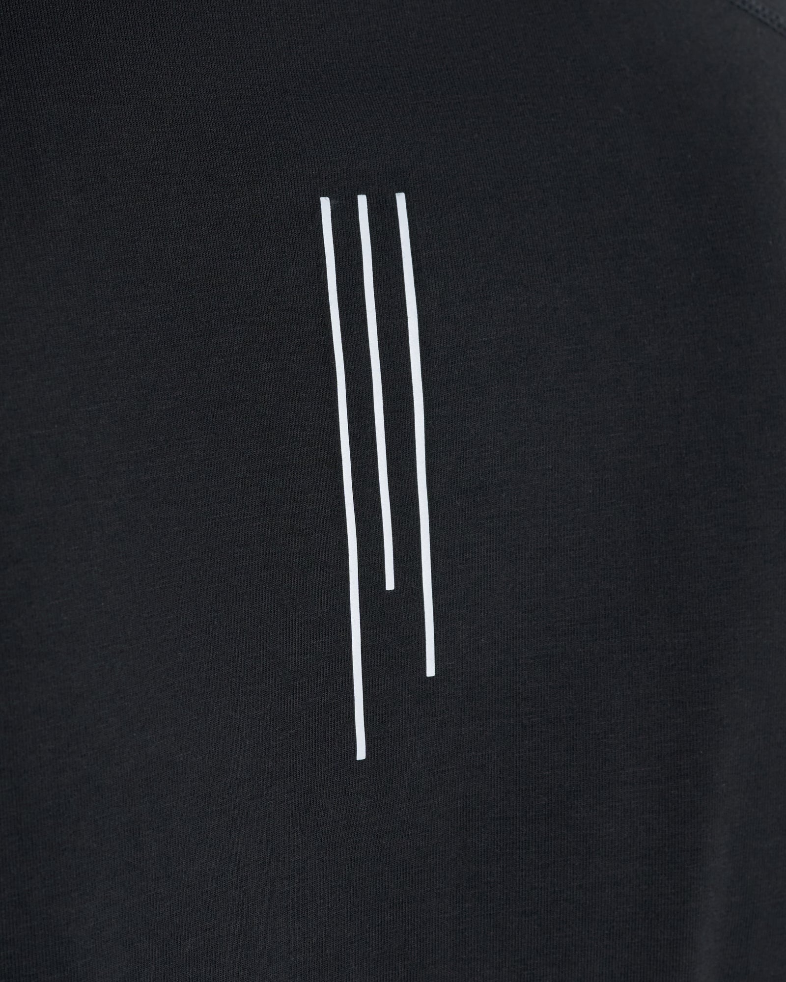Core Raglan Cutoff - Black