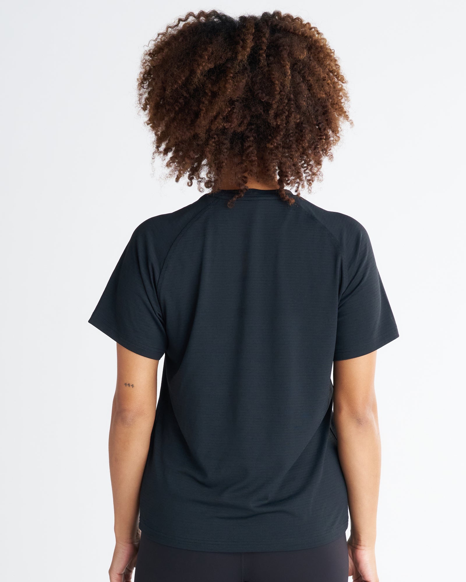 Women's Aion-Lite™ Relaxed Tee "Cross" - Black